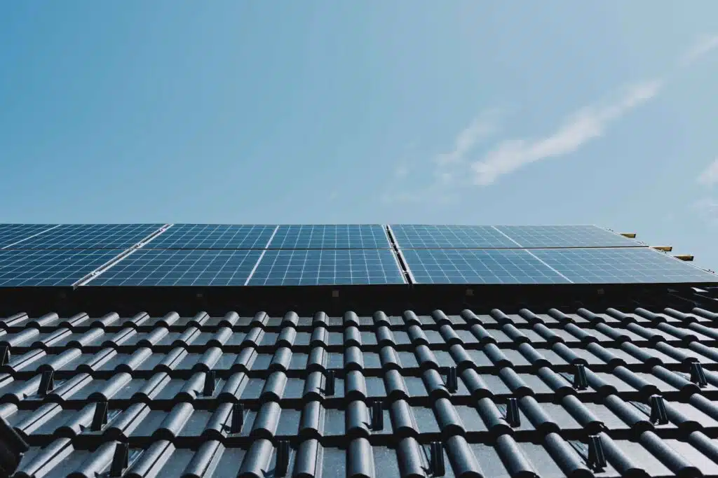 A Complete Guide to Finding the Best Solar Panels in Cyprus for Your Home or Business